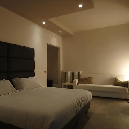 The Flat 233 Tavarnuzze
