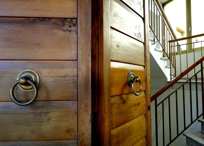 The Flat 233 Tavarnuzze